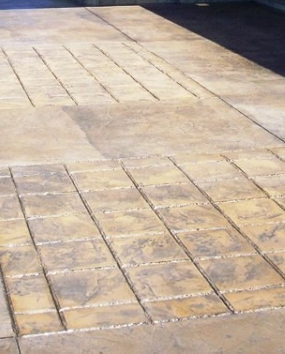 Pavers vs stamped concrete. Paver contractor Brevard County FL